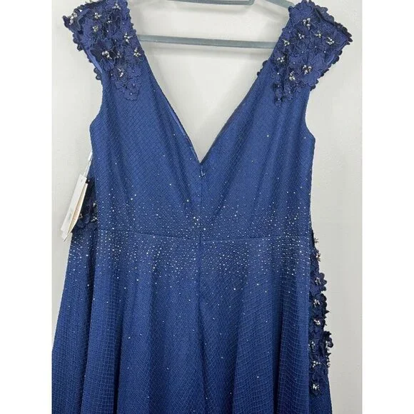 Mac Duggal 11152 3D Floral Applique A-Line Evening Gown Midnight Blue Sz. 20 NWT - Picture 8 of 8